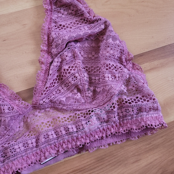 Victoria's Secret Pink Halter Lace Bralette in size Small - Picture 2 of 5